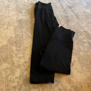 LULULEMON black align high rise leggings in size 4 with 25 length.
